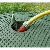 Internal (lid) Hose Connection Point